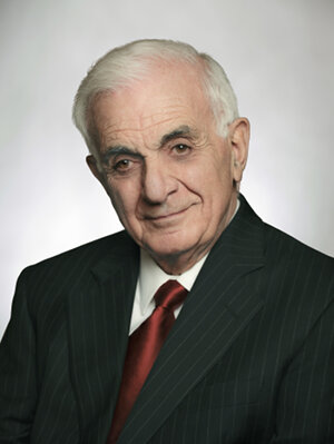 Photo of Daniel Cracchiolo